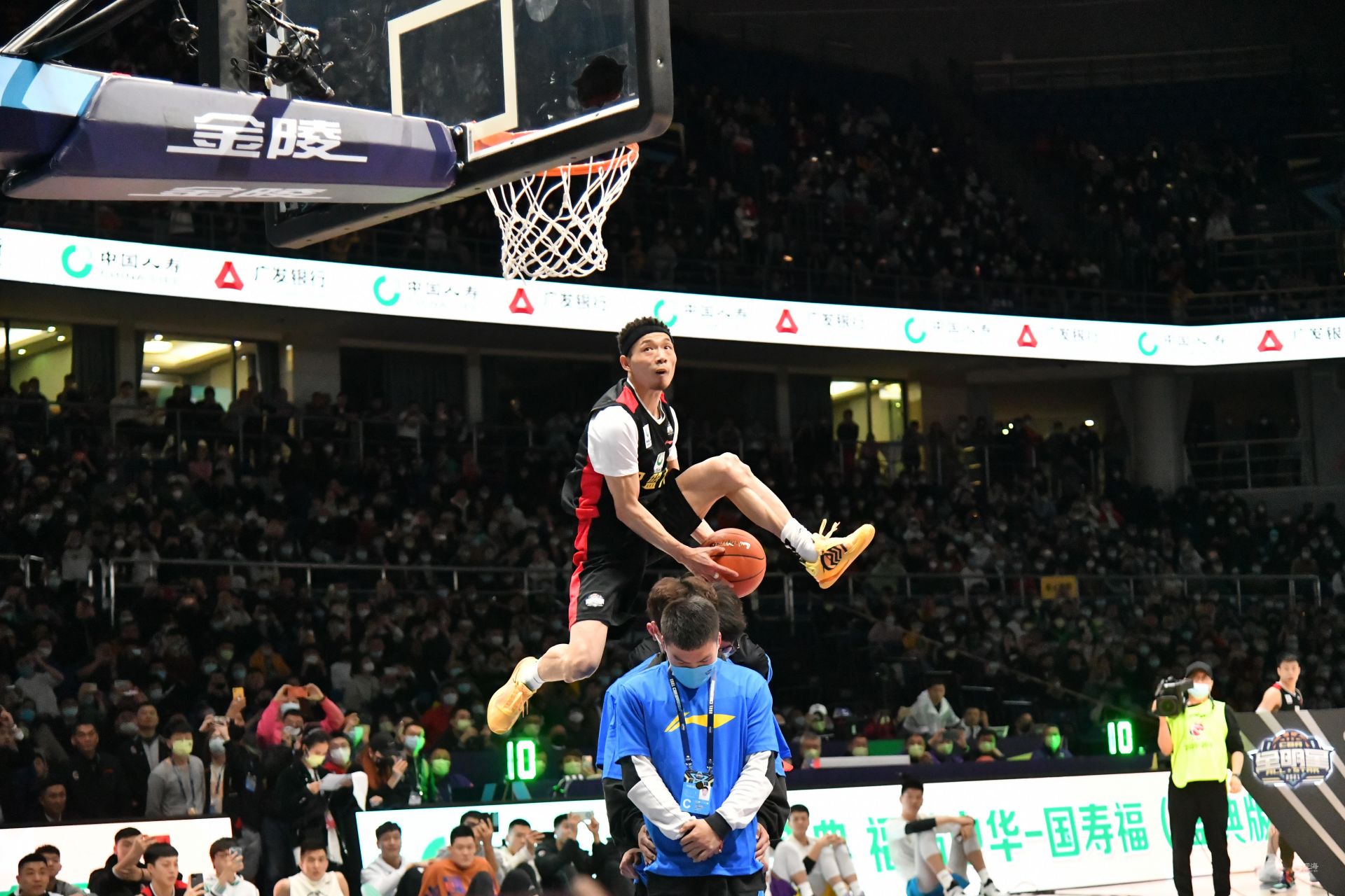 德甲与欧冠 德甲与欧冠